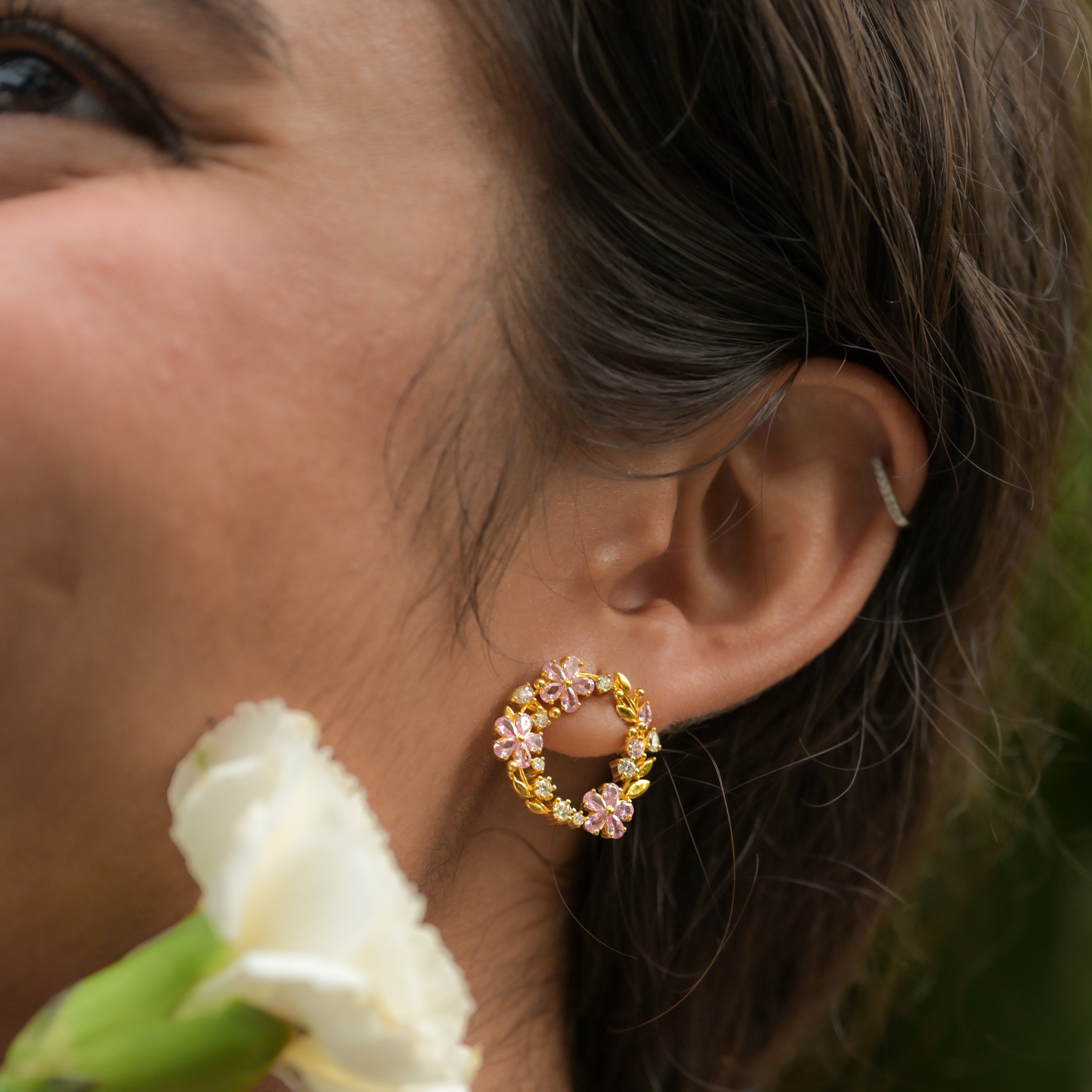 Blush Aura Wreath Stud Earrings