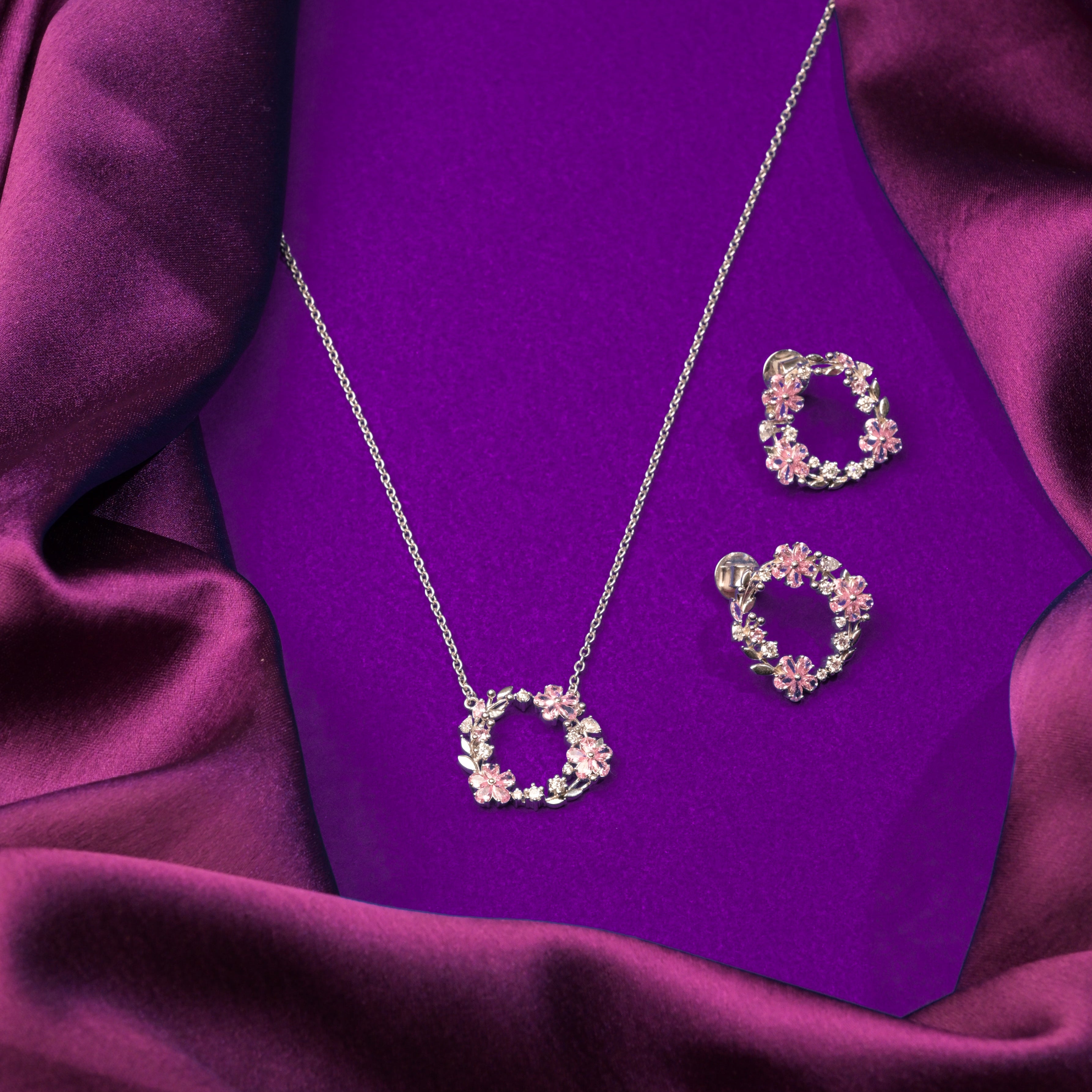 Rosé Frost Wreath Pendant Necklace