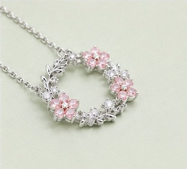 Rosé Frost Wreath Pendant Necklace